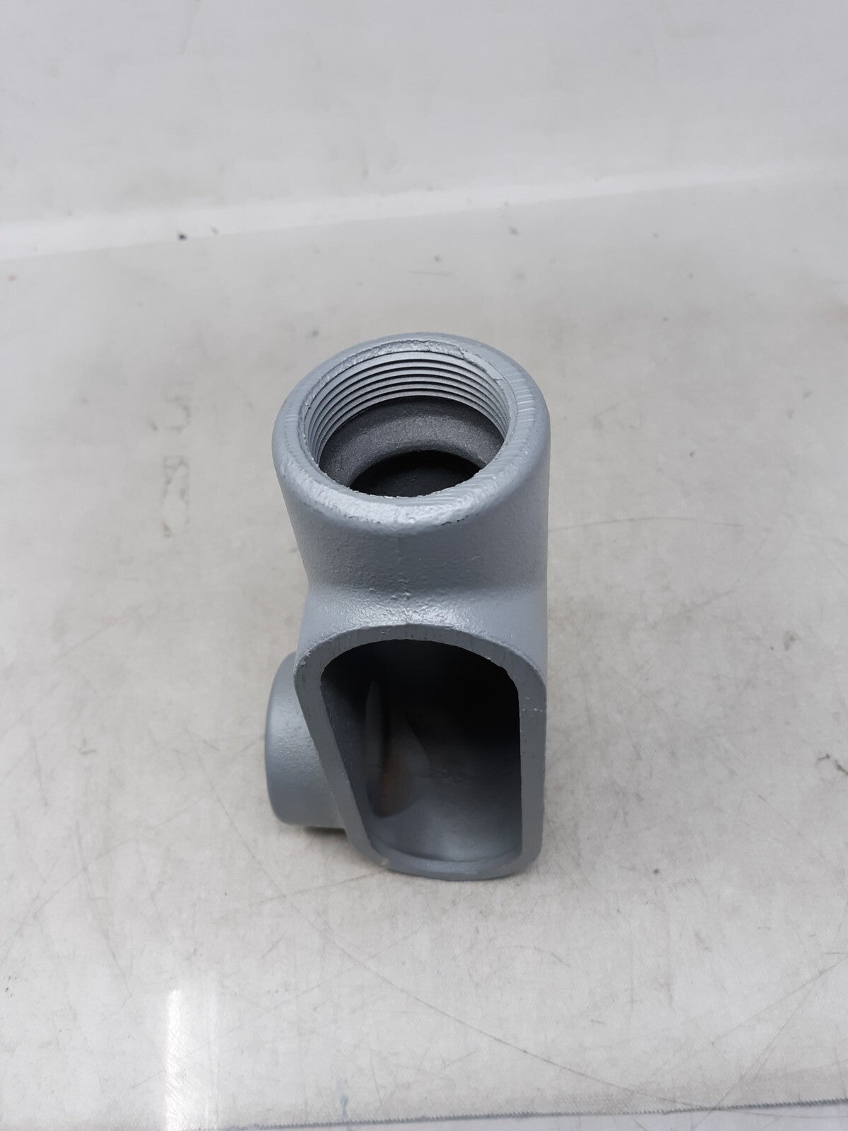 LL57 APPLETON MALLEABLE IRON CONDUIT BODY 1.5 INCH HUBS TYPE LL FORM 7