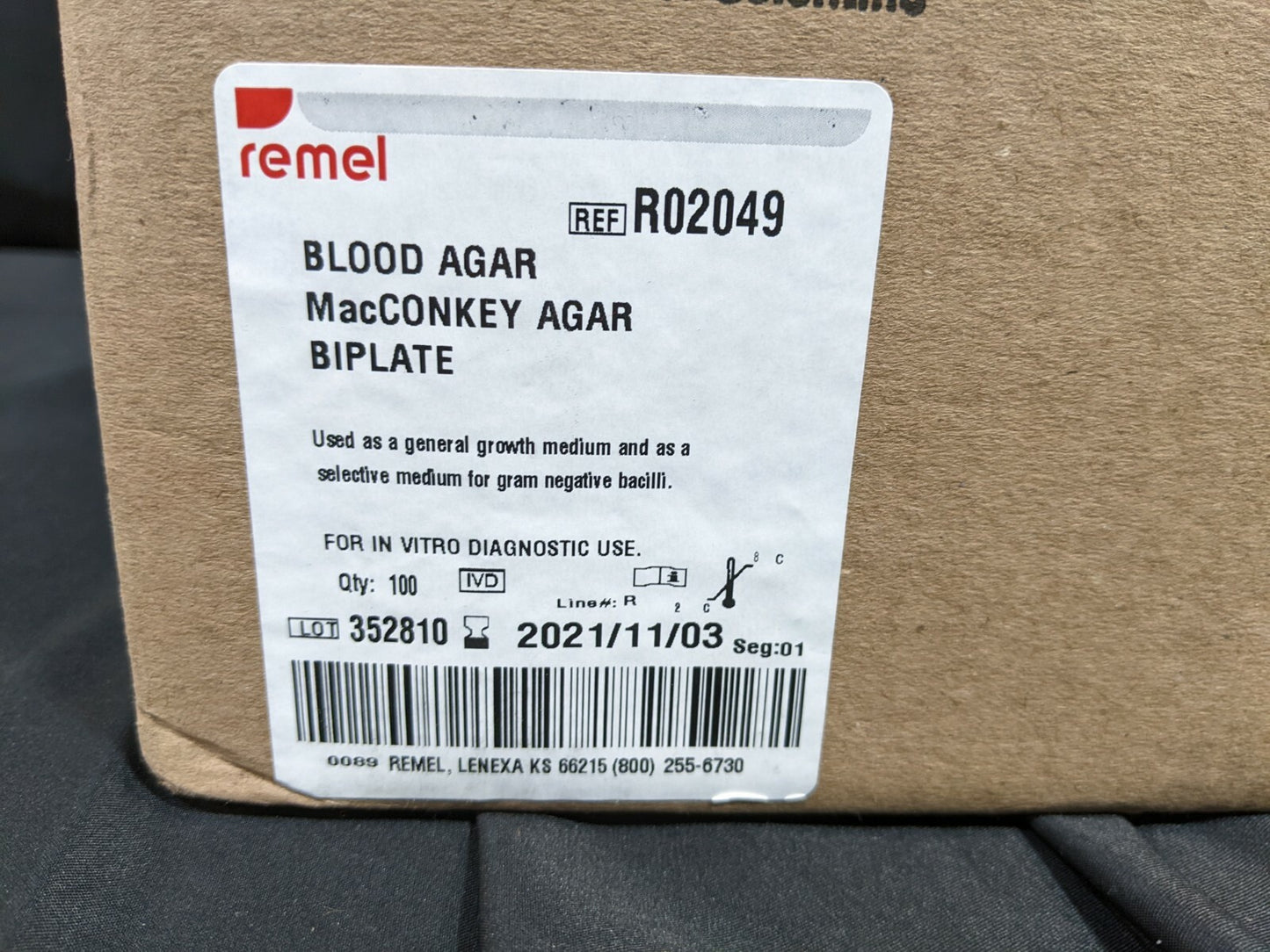 Case of 10 R02049 Scientific Remel Blood Agar Biplates - 352810