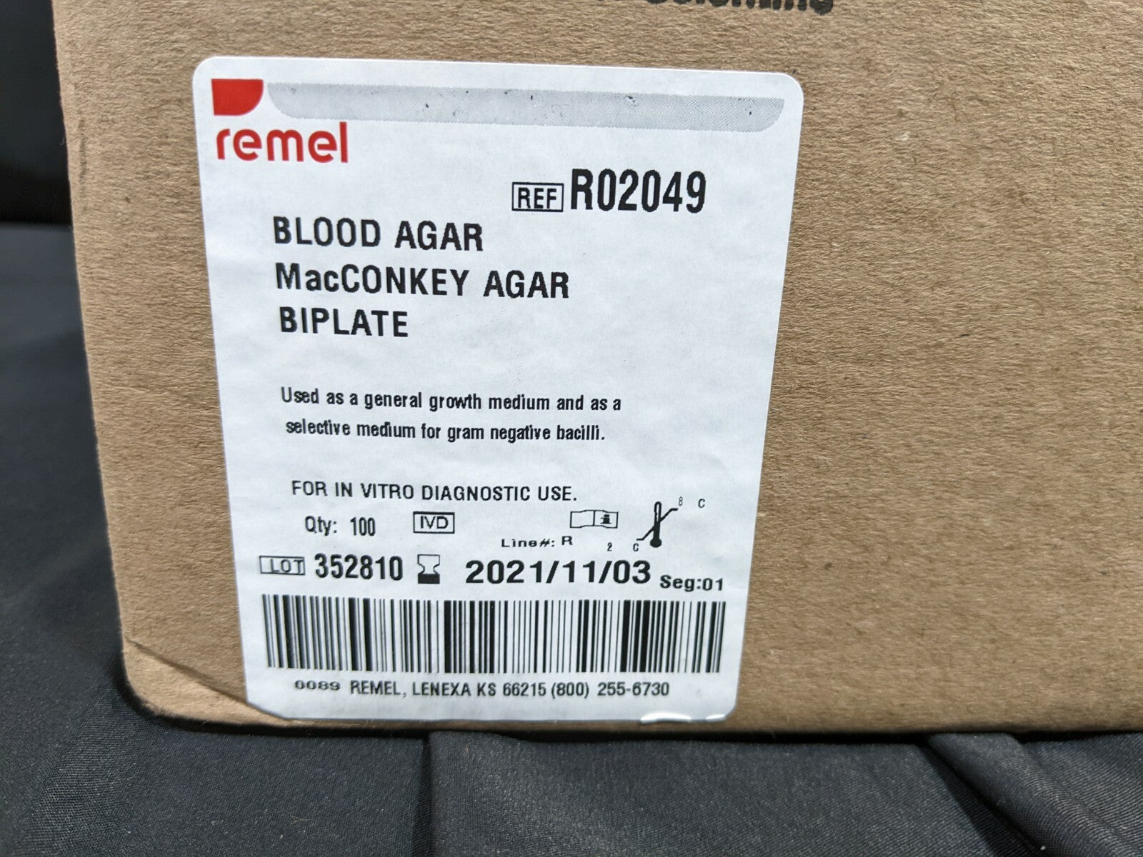 Case of 10 R02049 Scientific Remel Blood Agar Biplates - 352810