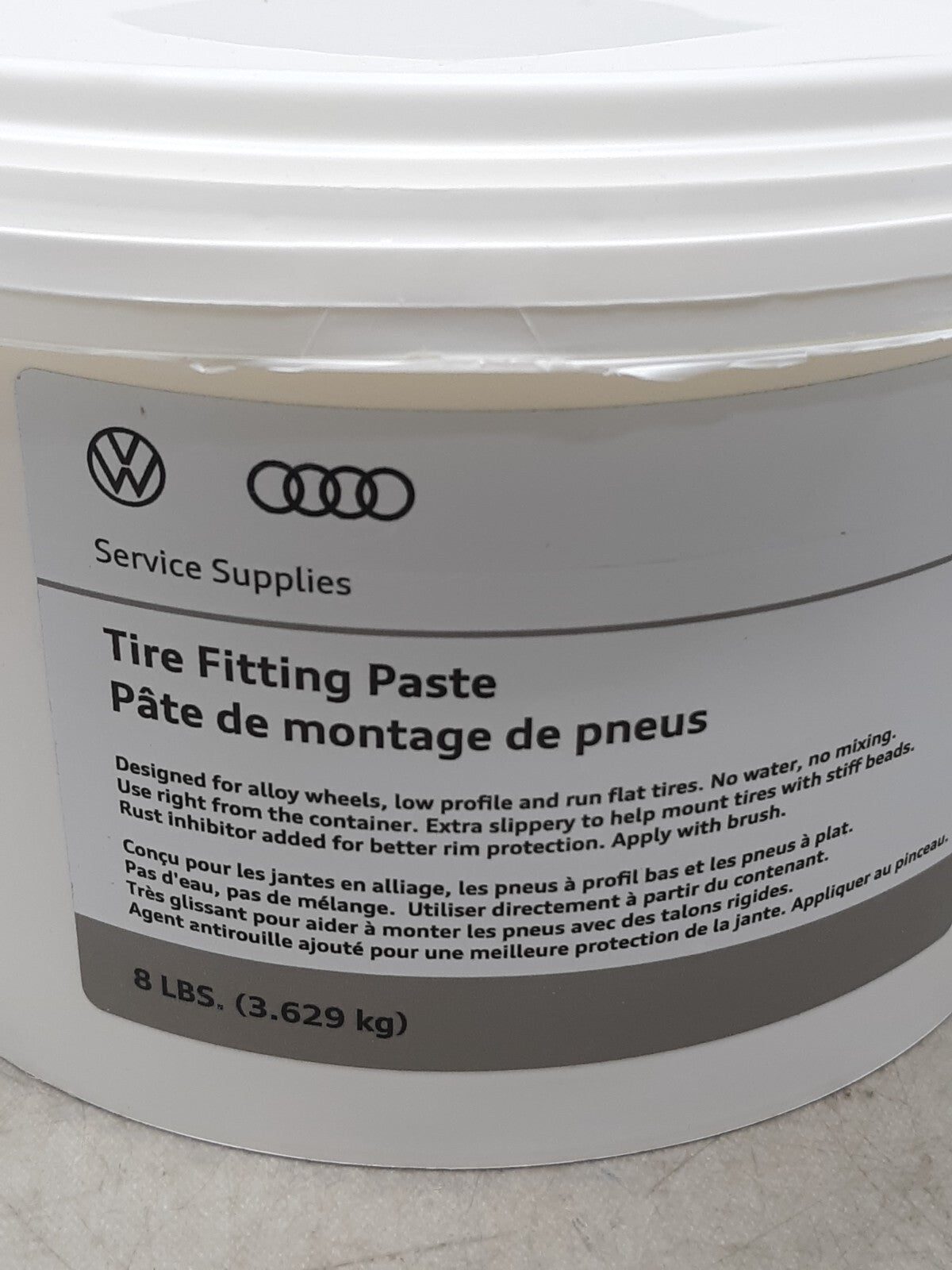 VW 8lb Tire Mounting White Paste With Rust
