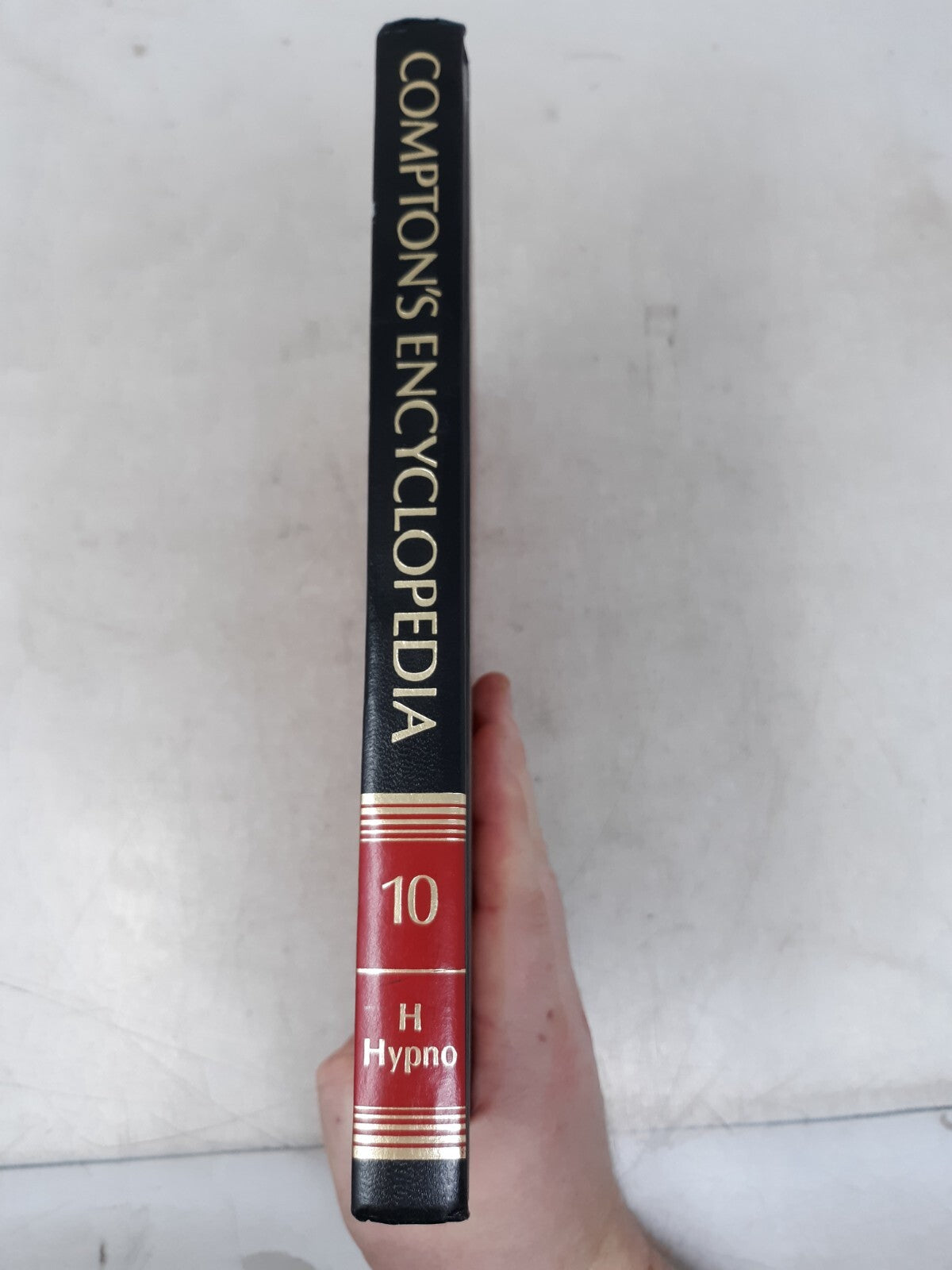 Compton's Encyclopedia and Fact-Index Vol. 10