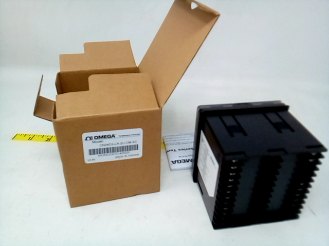 OMEGA - CN04D3LR2UCMAC Temperature Controller