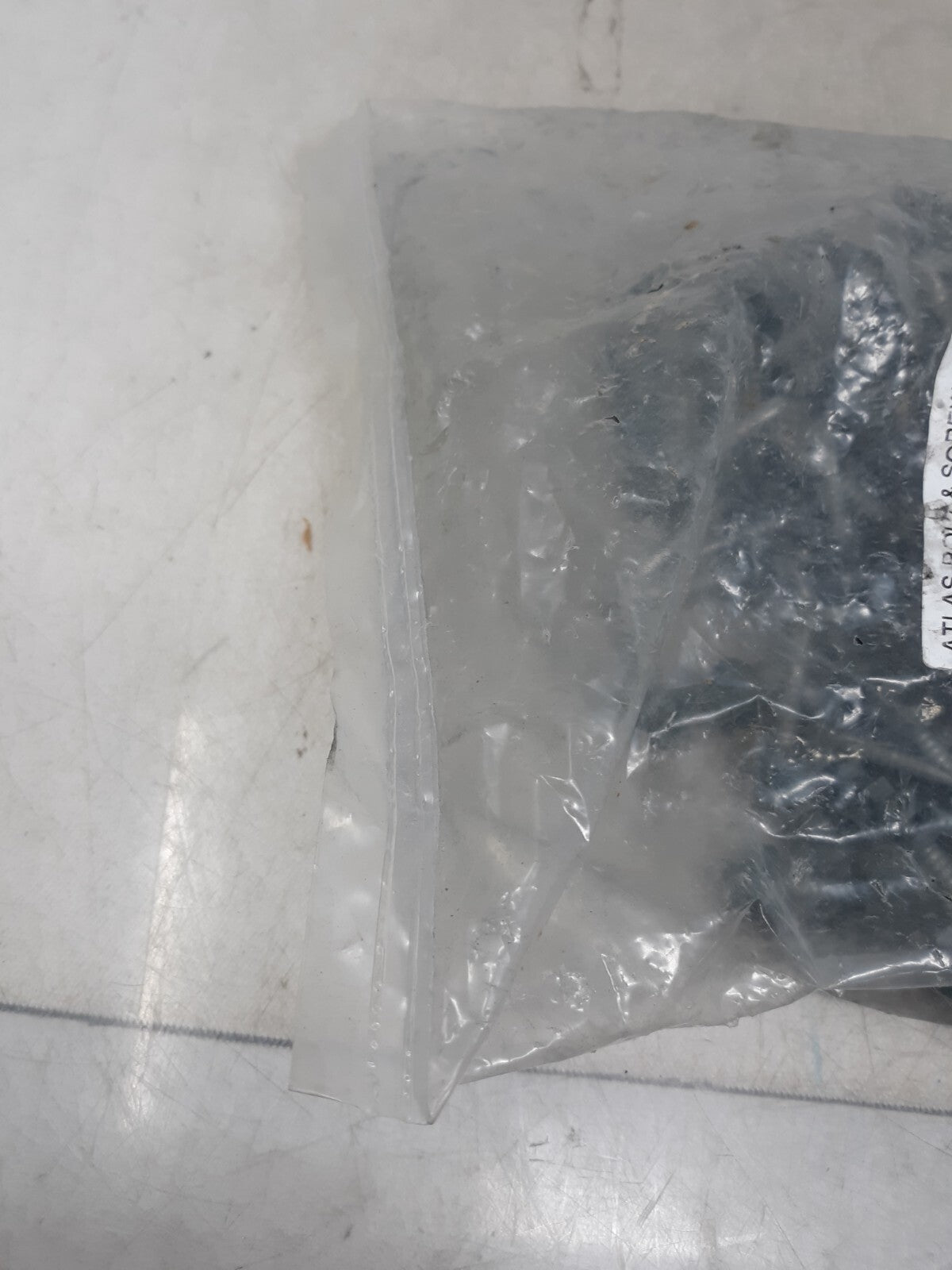 Bag of 250 Atlas ultima 12-14 1 1/4" Self Drill Lap Screw Fasteners Wash rustic