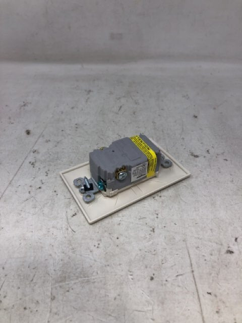 Legrand 1597TRLA GFCI Duplex outlet- Lot of 2