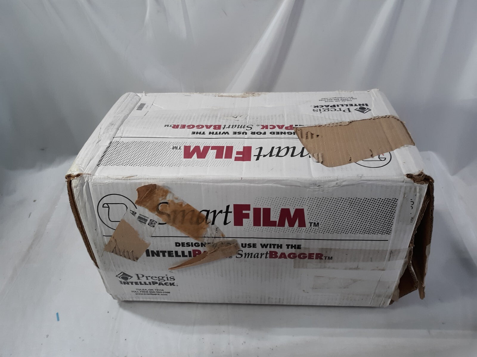 Pregis Smart Film Intellipack 13 inch x 3150 ft Silver Centerfold Sheeting ProHD