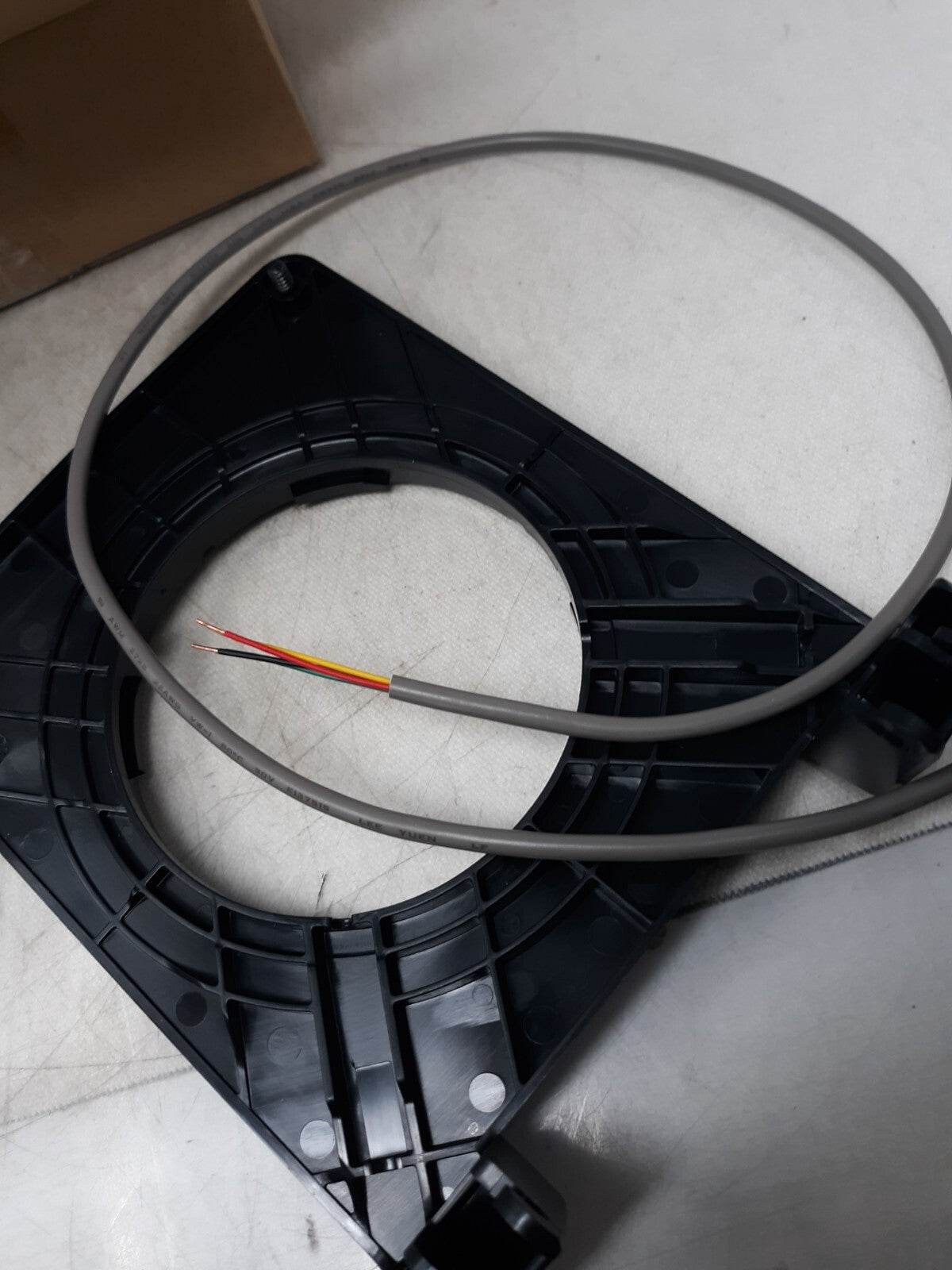 Zodiac Pool Care Inc. - Hinge Mount Kit Atlas On Board Ui - R0925100