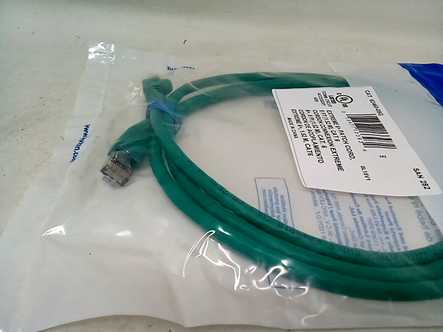Leviton 62460-5G 5-Foot EXtreme 6 Standard Patch Cord - Green