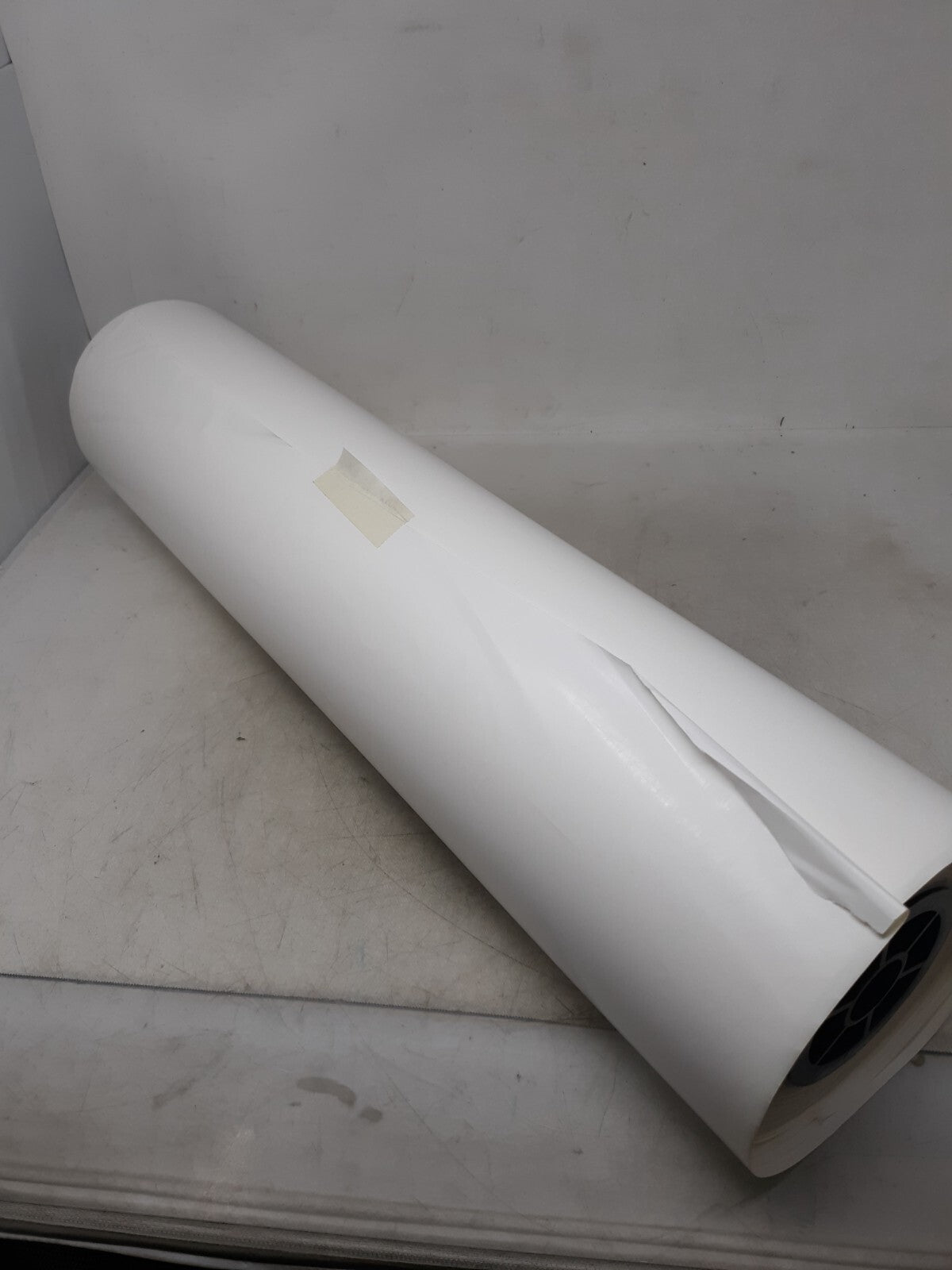 High Gloss White 24" x 417' Gift Wrap Paper Roll