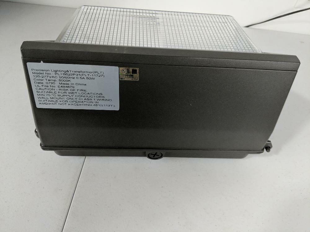 6250 Lumens - LED Wall Pack - 50 Watt - 5000 Kelvin