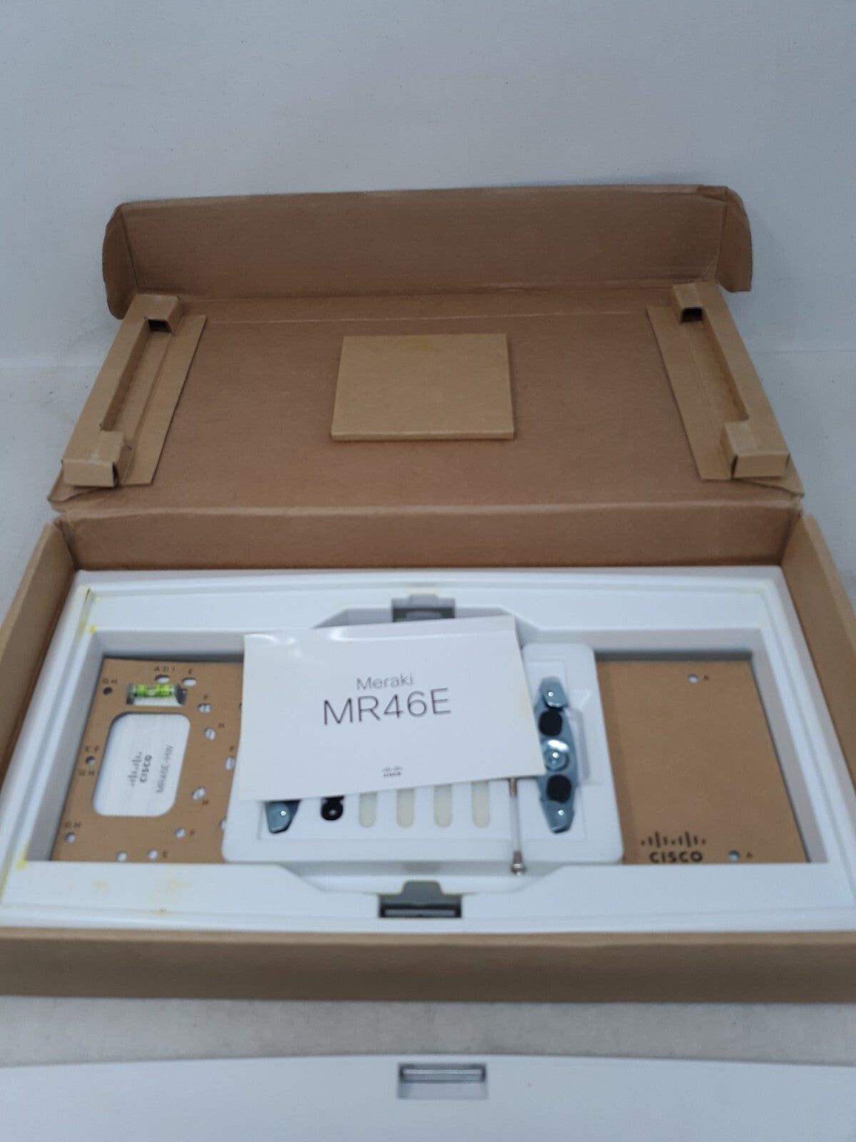 Meraki MR46E MR46E-HW Cloud-Managed Wi-Fi 6 Access Point