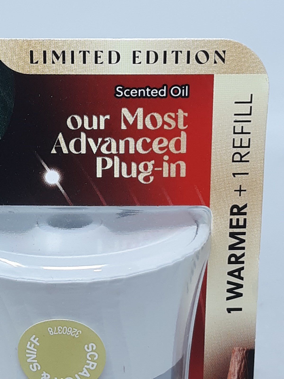 Air Wick Vibrant Plug-In Warmer + Refill Apple & Cinnamon 0.67 fl. oz (20ml) - L