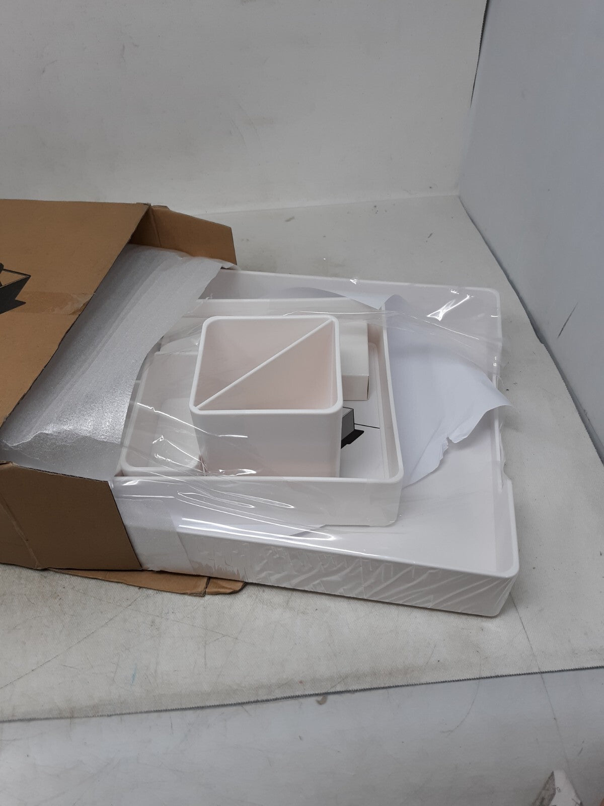 Desk Organizer Set by UPLIFT Desk STR009-WHT