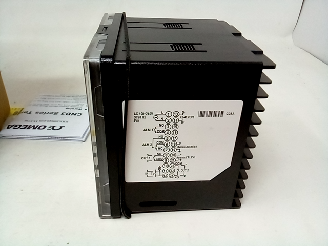 OMEGA - CN04D3LR2UCMAC Temperature Controller