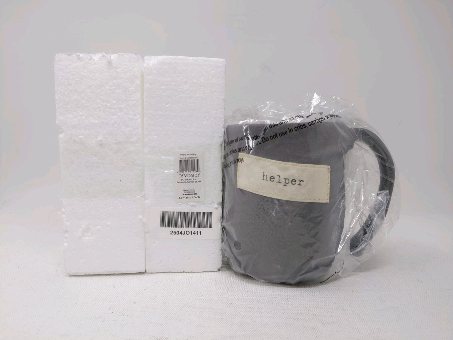 NWT DEMDACO The warm Heart mug -Thankful-16 ounces Coffee/Tea/Cocoa Mug With Bag