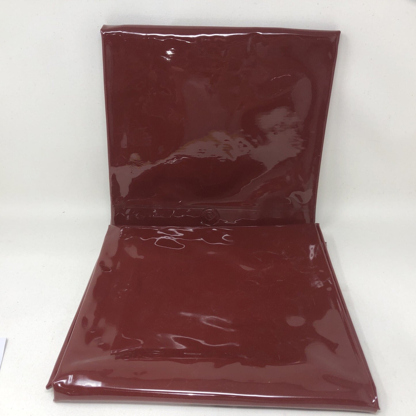 VEVOR Welding Curtain Screen 5 1/2' x 5 1/2' Flame-Resistant Vinyl, Red