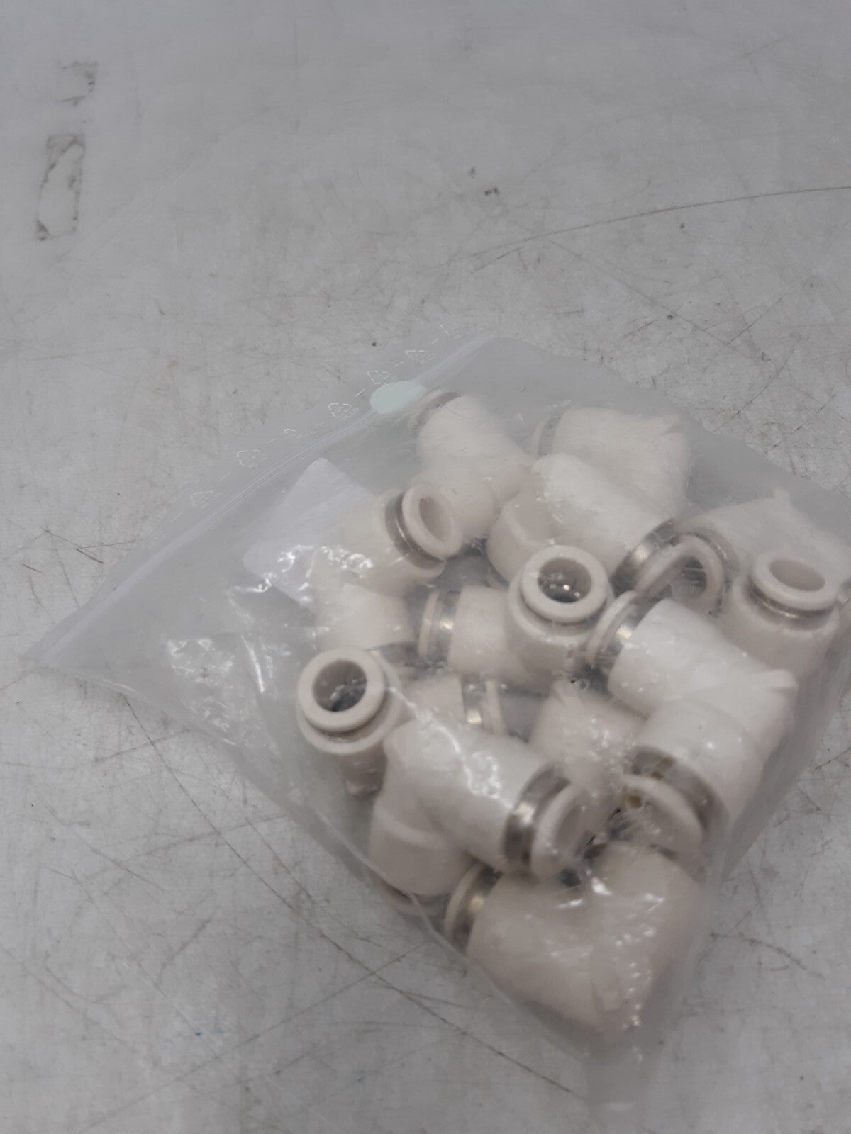 Bag of 12 Push-fit Elbow Union 8/8