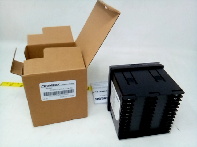 OMEGA - CN04D3LR2UCMAC Temperature Controller