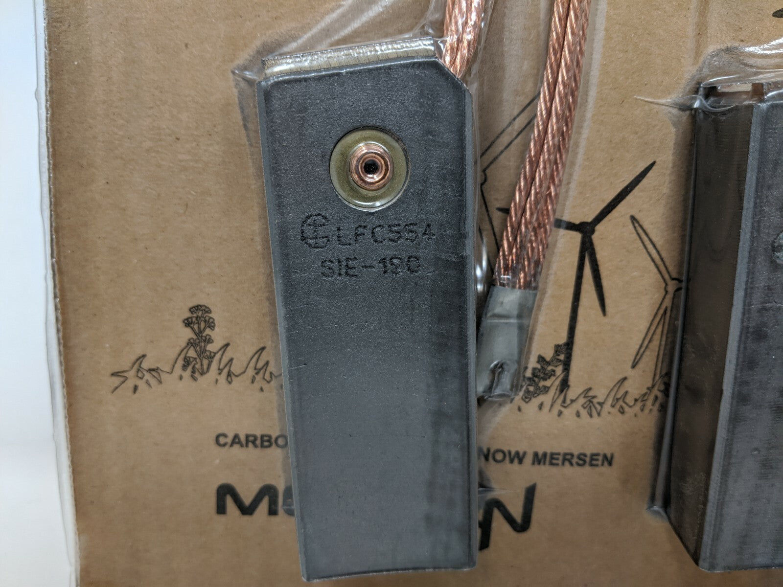 LOT OF 6 Mersen Carbon Brush CG626