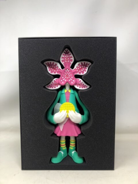 Iam8bit Netflix Elegorgon by Chogrin Stranger Things Limited Edition