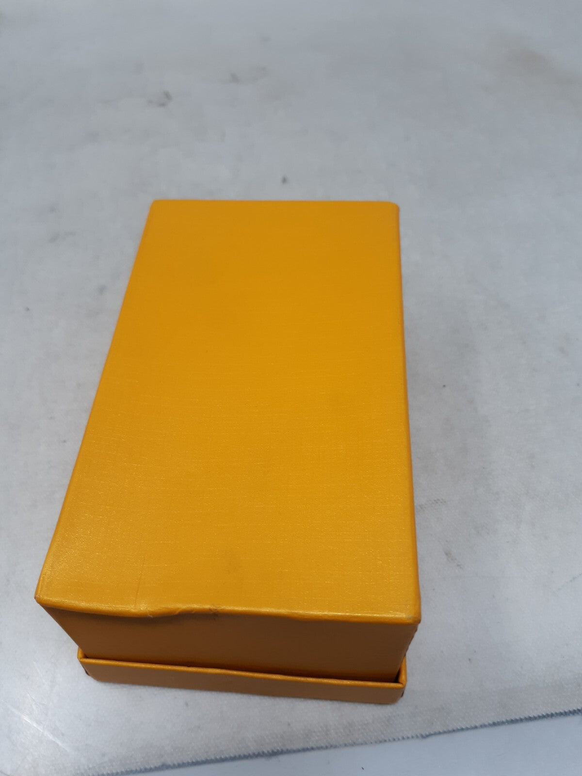 Gold Silver Tone Metal Desktop Business Card Holder THAILAND Cityscape Souvenir