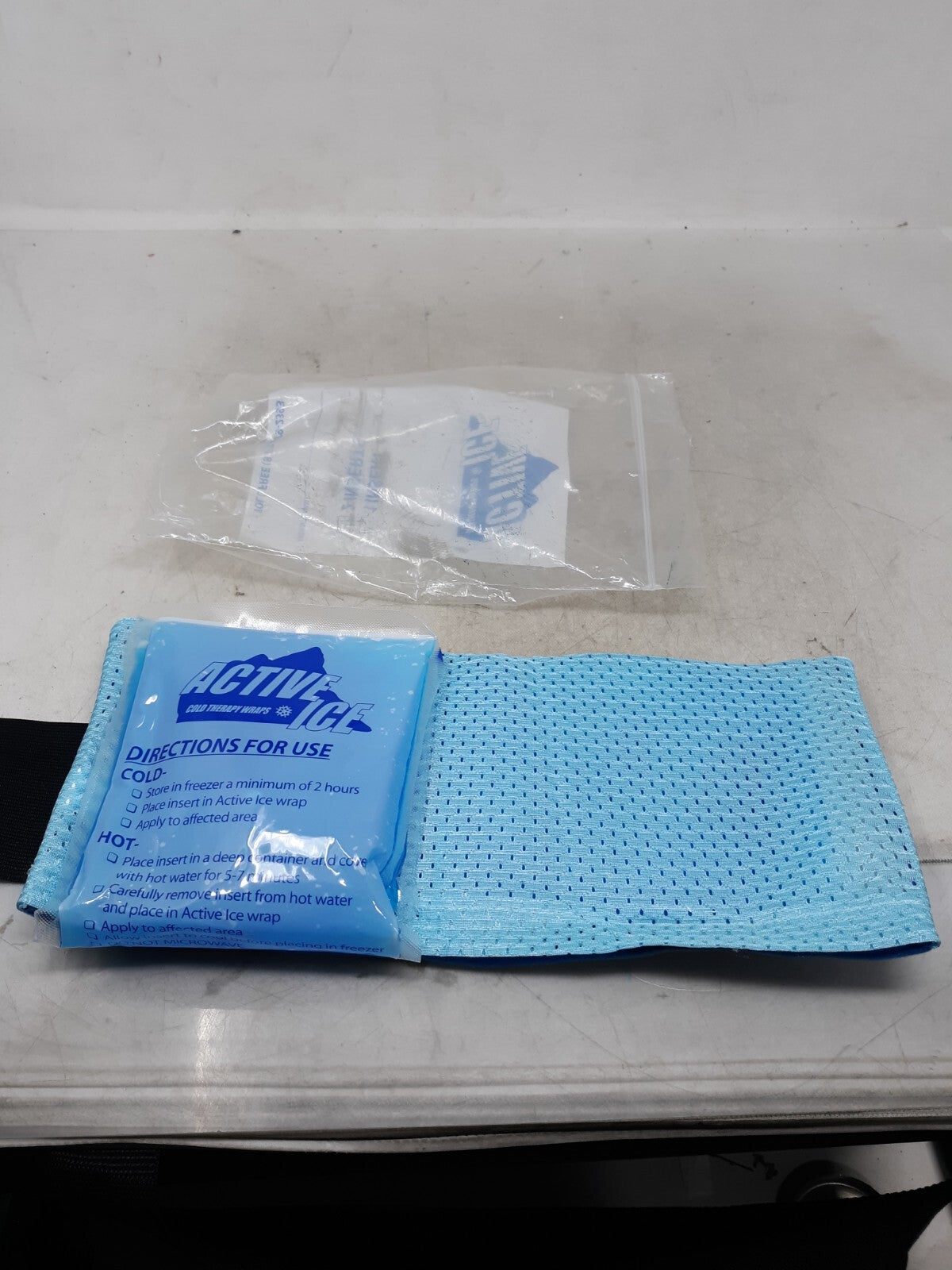 Cold Therapy Soft Universal Wrap with 2 Gel Inserts, Elastic Band