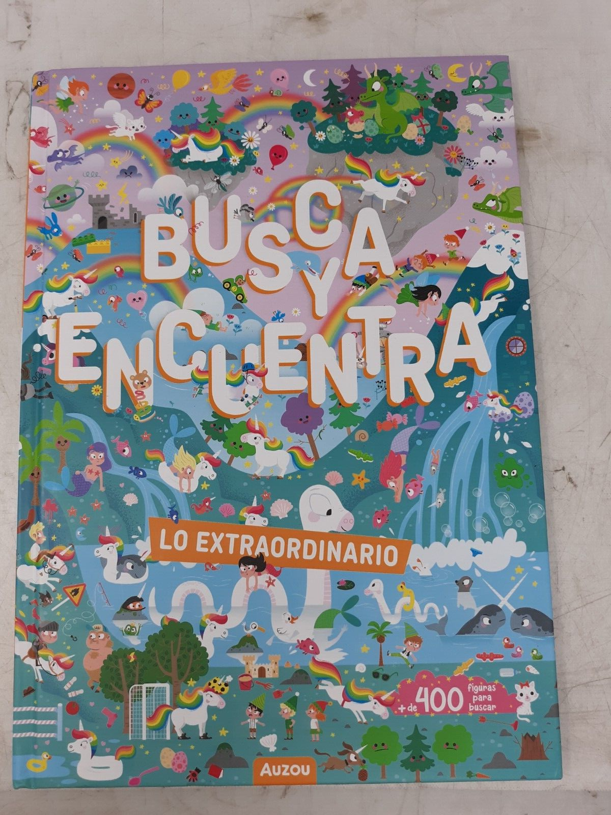 Busca y Encuentra Lo Extraordinario | Spanish Activity Book | Auzou