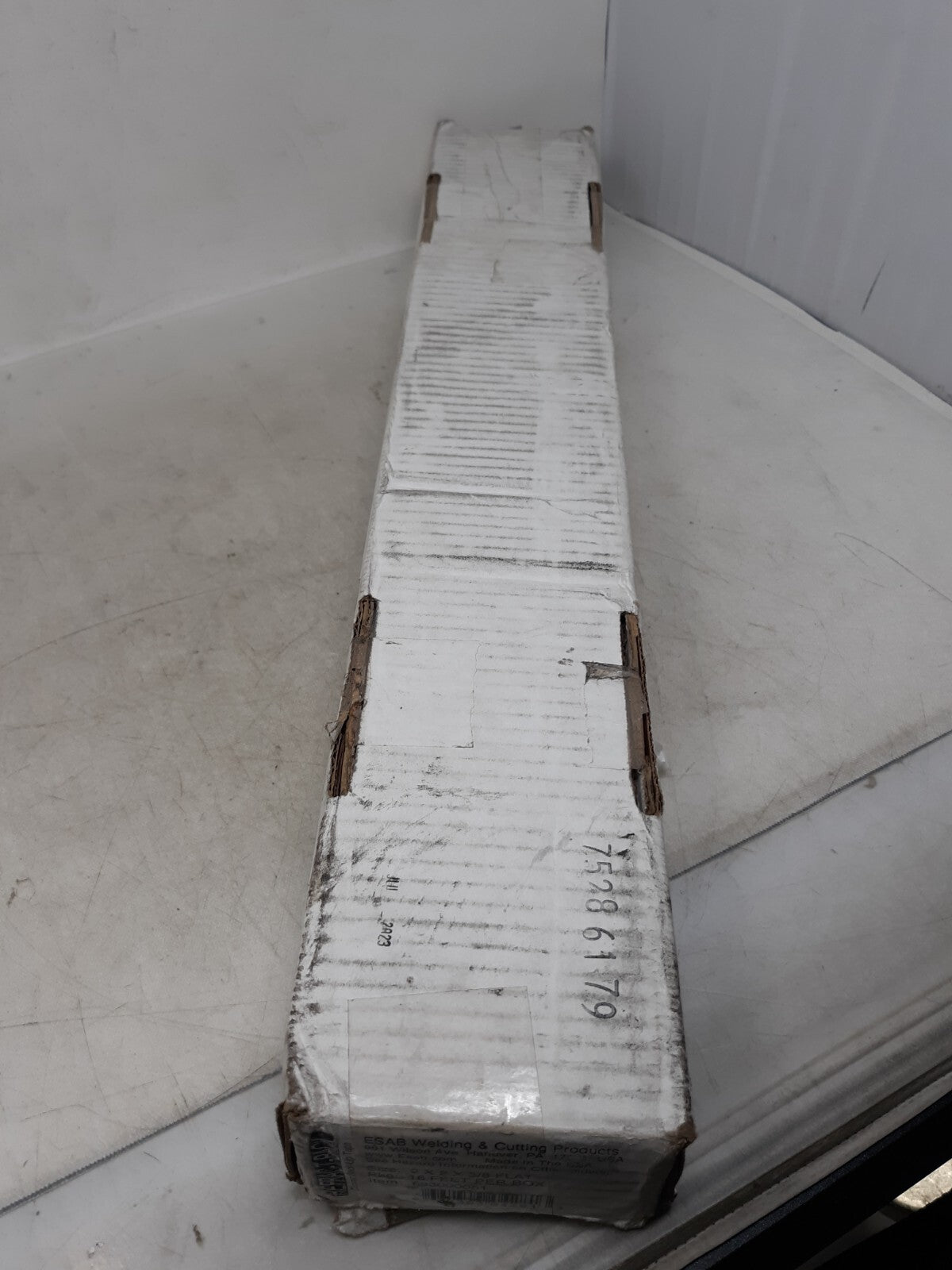 (16 ft) ESAB Refrac-T-Back Ceramic Weld Backing 693000044, 2 x 2 x 3/8", Grooved