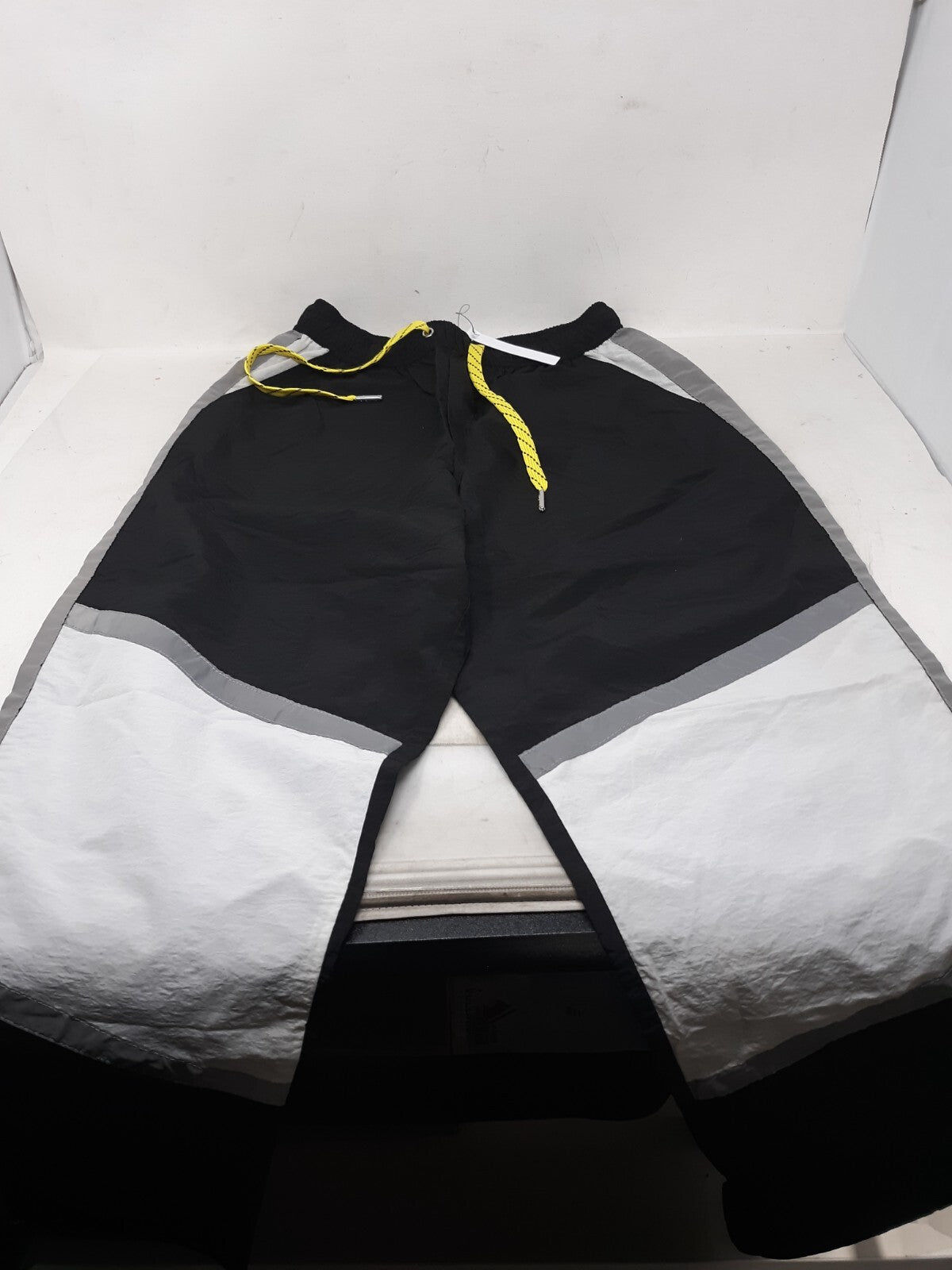 ASOS Woman's Canvas Athletic Pants Sz 2 Black & Grey