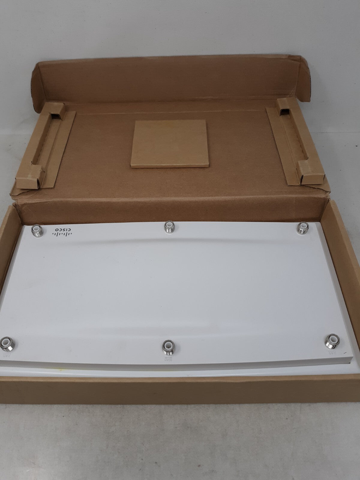 Meraki MR46E MR46E-HW Cloud-Managed Wi-Fi 6 Access Point