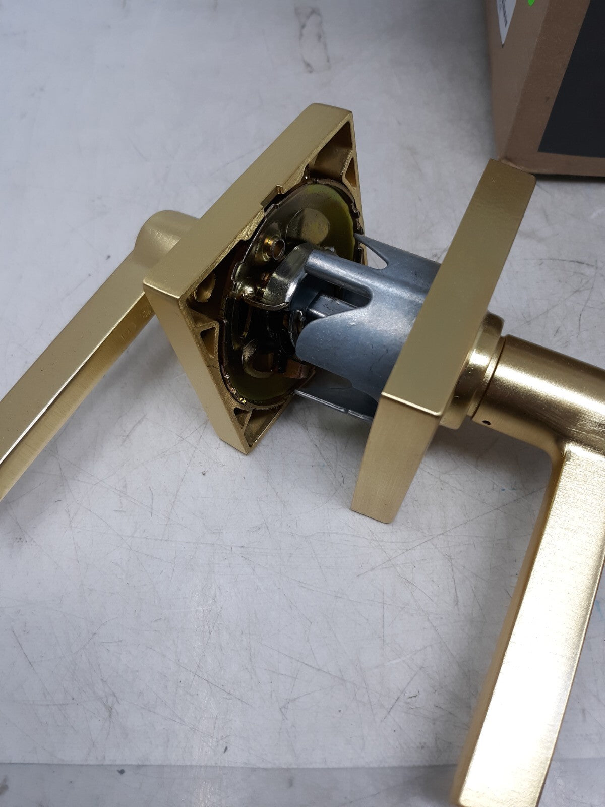 Schlage F10LAT608COL Latitude Passage Door Lever with Collins Trim, Satin Brass