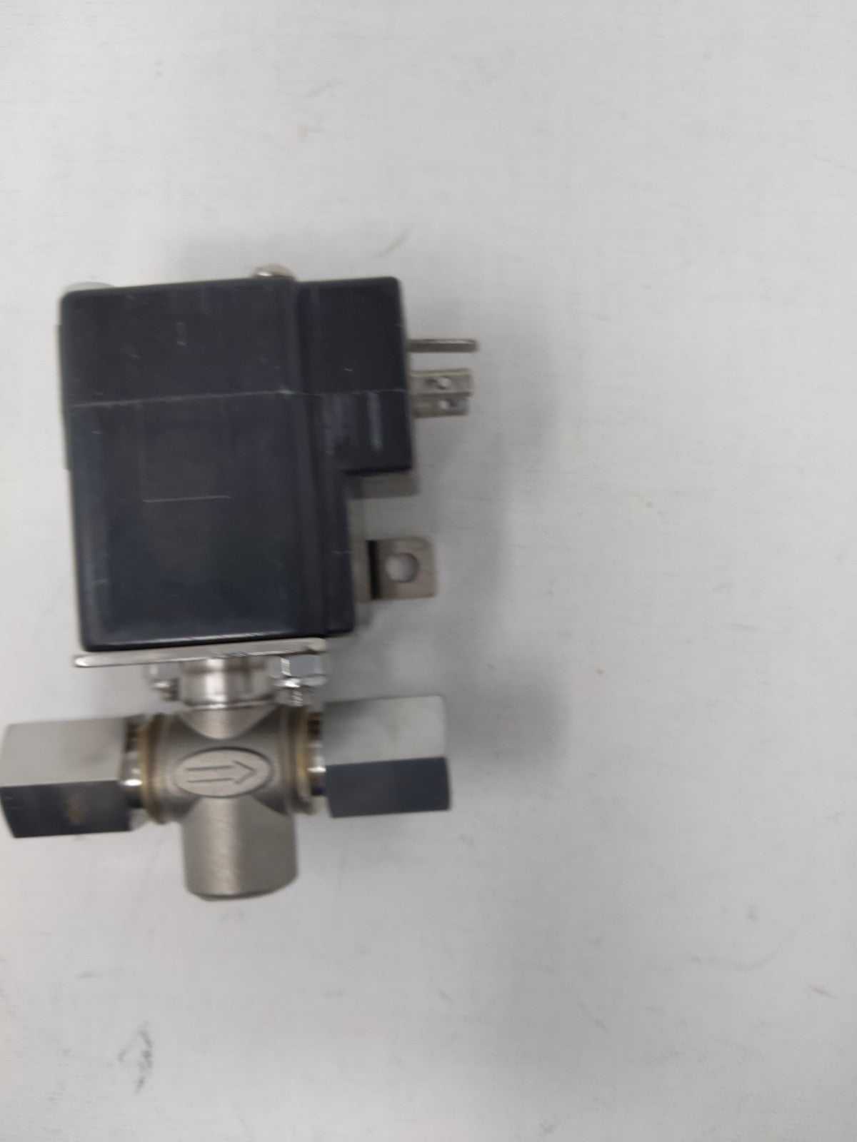 Valcor precision fluid control valves and metering pumps. 4419  SV91D28C5C 073H