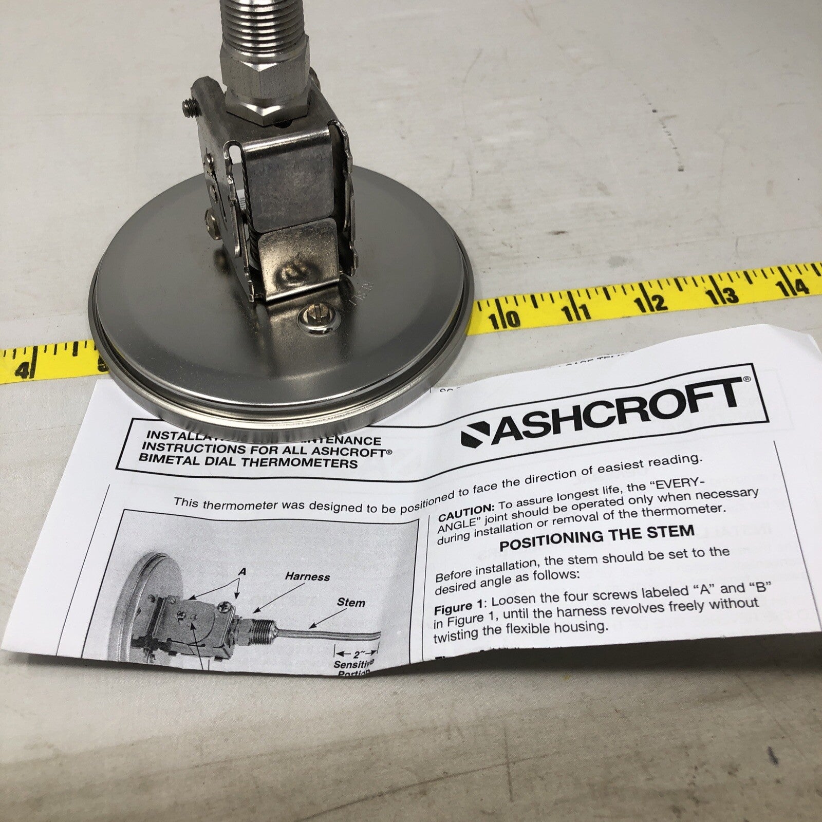 Ashcroft 5 Inch Bimetal Thermometer 1/2 Npt EveryAngle 2.5 Inch
