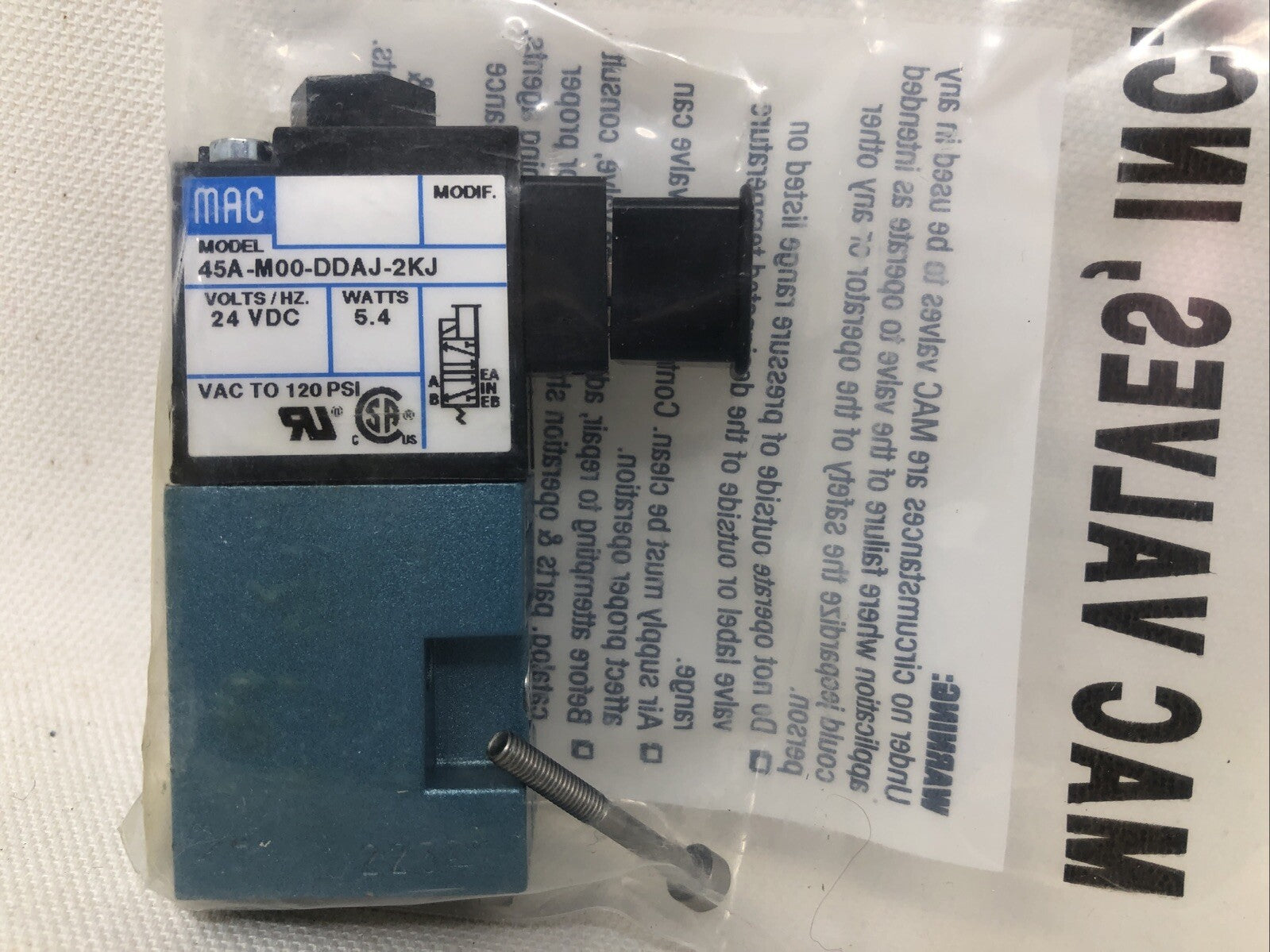 FACTORY SEALED NEW MAC VALVES MODEL 45A-M00-DDAJ-2KJ