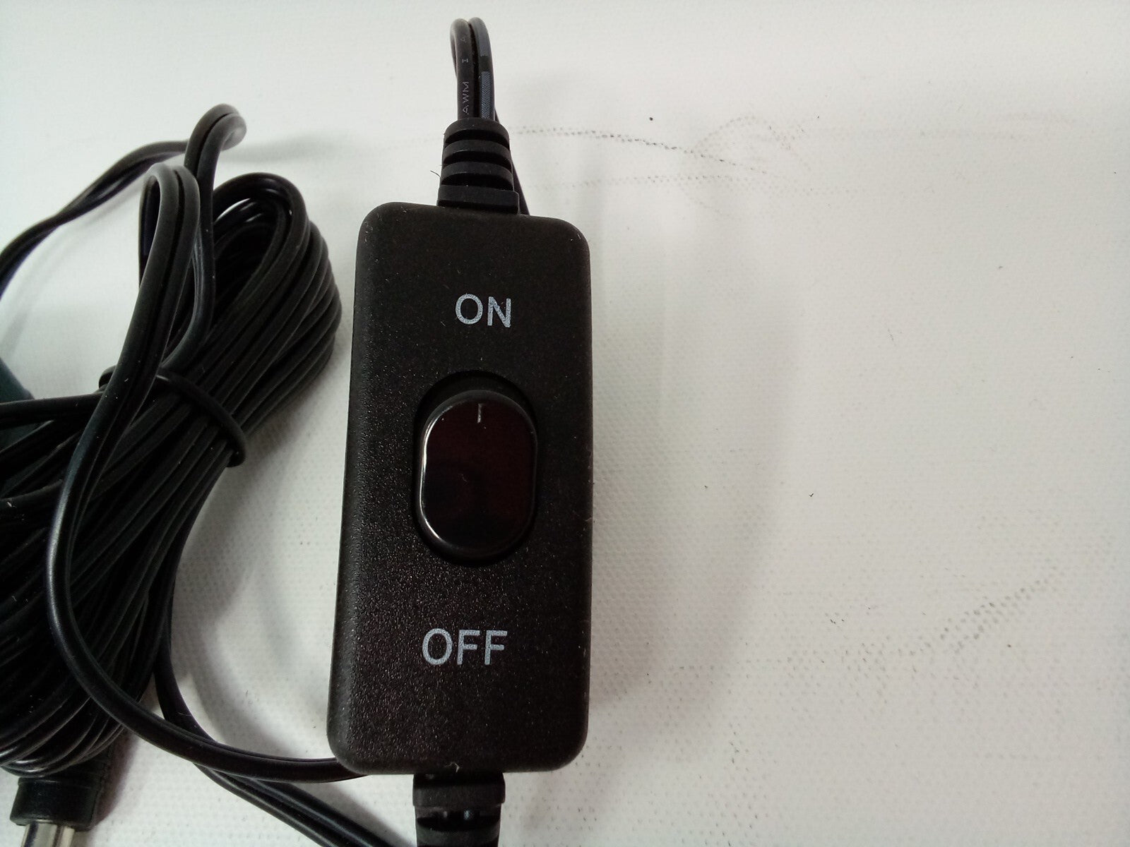 Switching Adapter with Switch FJ-SW1903000T  Power Supply 100-240V~50/60Hz 0.6A
