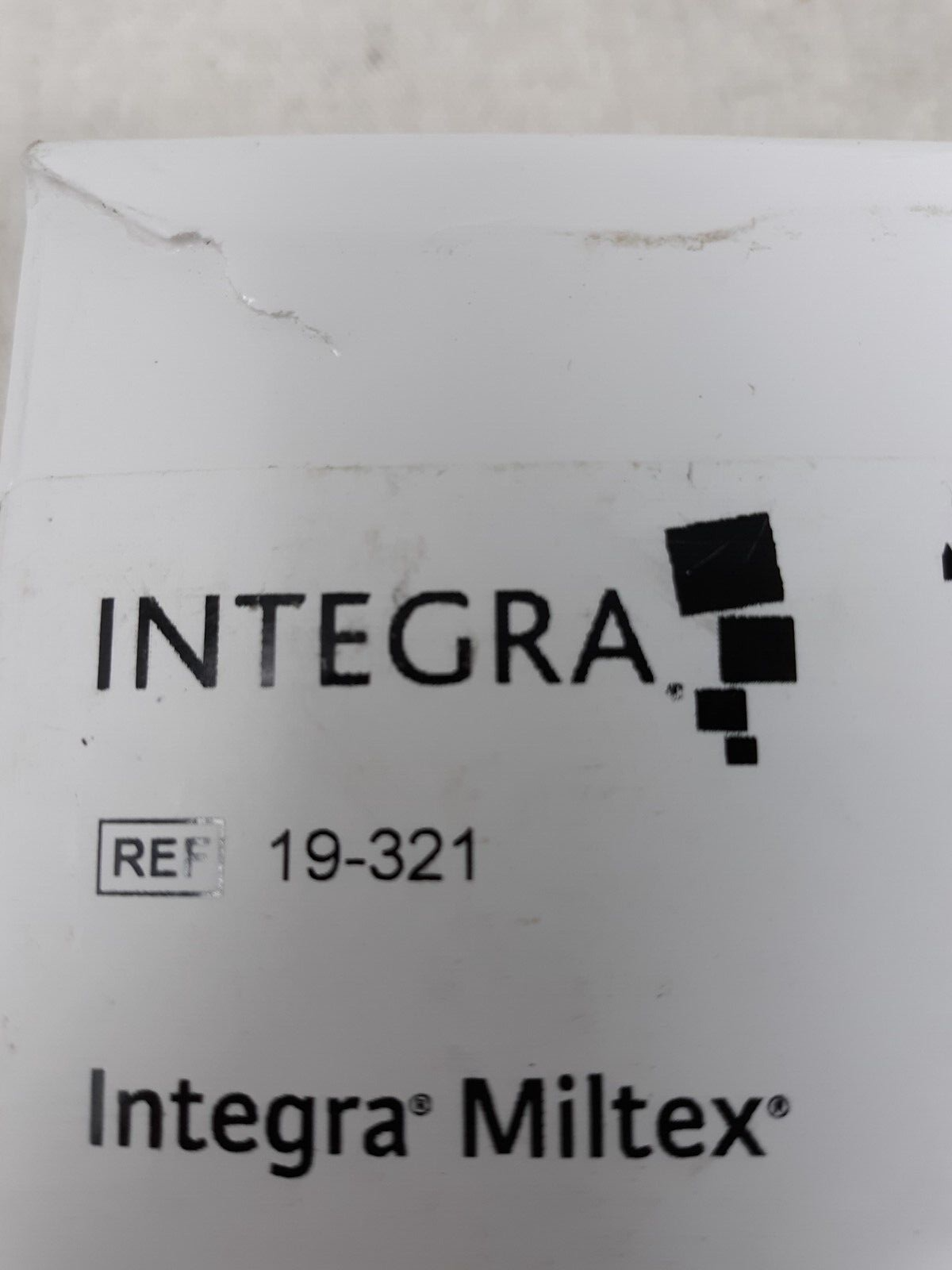 Integra Miltex 19-320 DISPOSABLE EAR CURETTE RING TIP (box of 50)