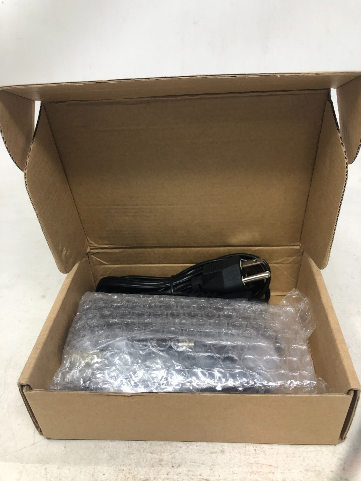 MGJN9 65w AC Power Adapter with Cable for Dell