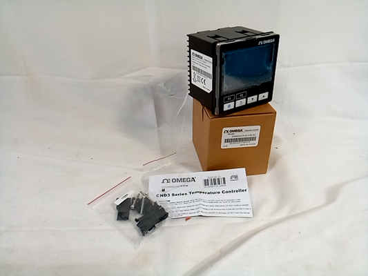 Omega CN04D3-LR-2U-CM-AC Temperature Controller V2.90