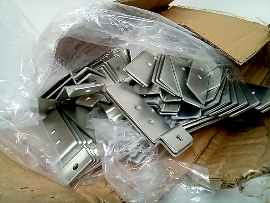 G+B Grand+Benedicts 1" S/W Base Plate Zinc - Case of 100