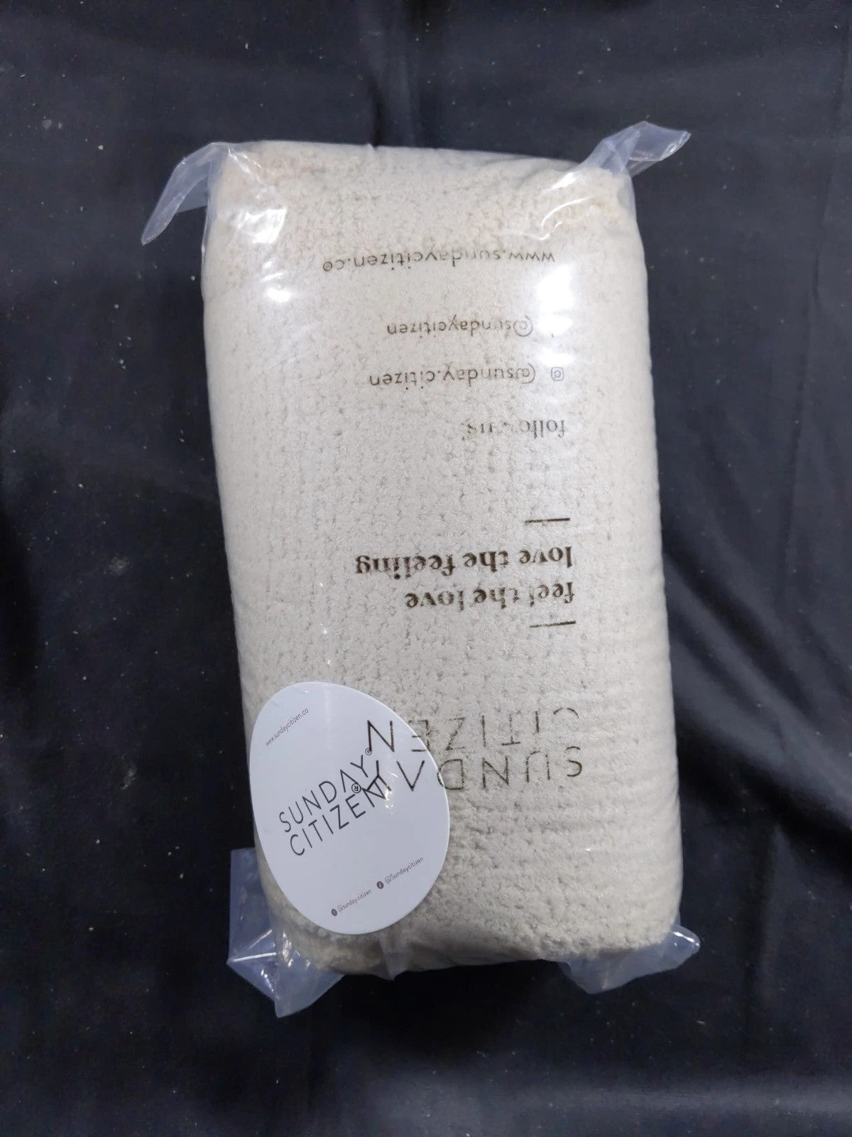 Sunday Citizen Snug Lap Throw In Cream Jete Snug Lap 60" x 48"