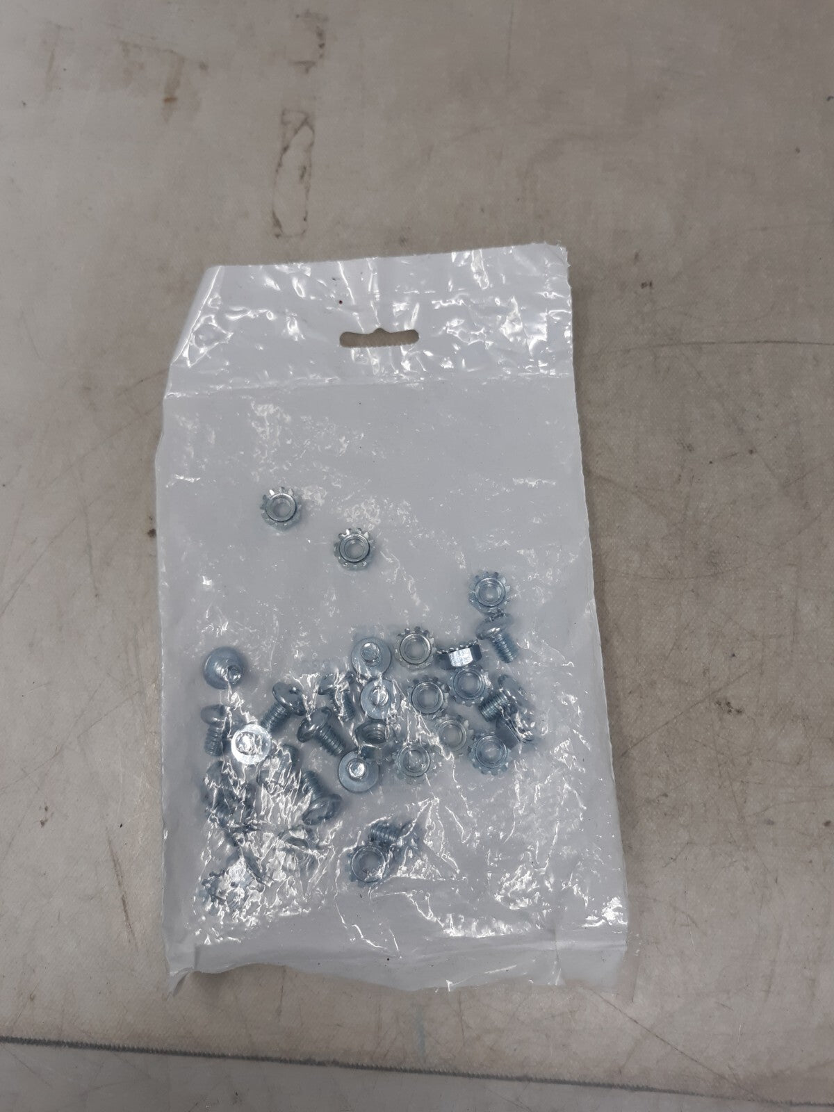 H635 Bagged HDWR BLR/BBC, 140 Per Ctn