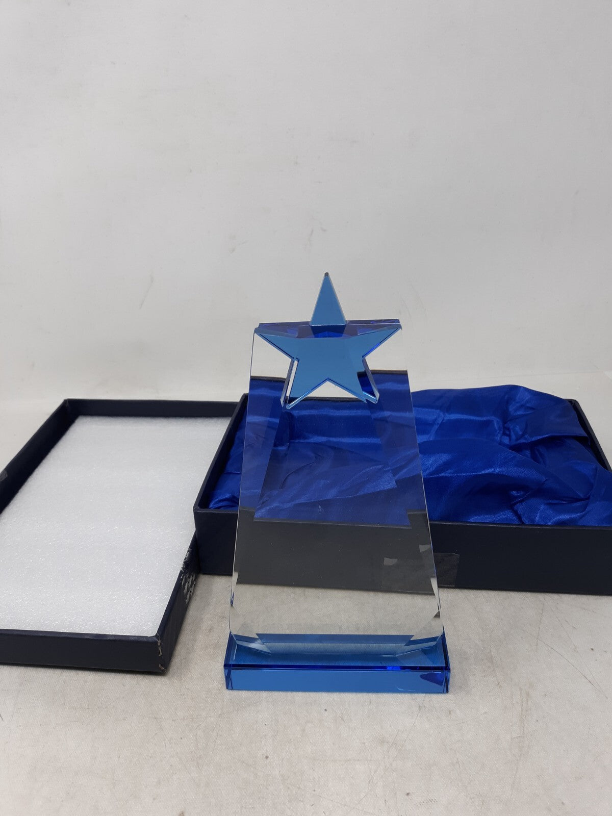 Crown Awards SAPPHIRE PARAMOUNT CRYSTAL Blank