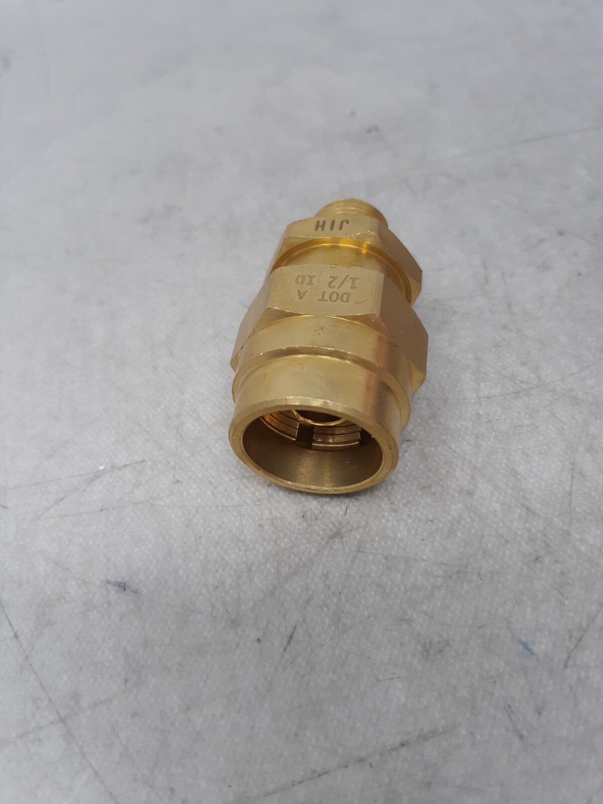 Brass DOT 1/2" Male NPT Connectors for 3/4" OD x 3/8" ID Rubber Air Brake Hose