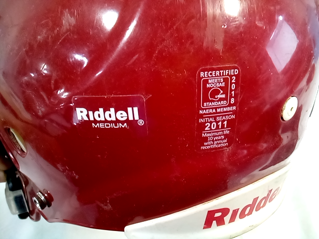 Riddell Youth Medium Football Helmet - Red