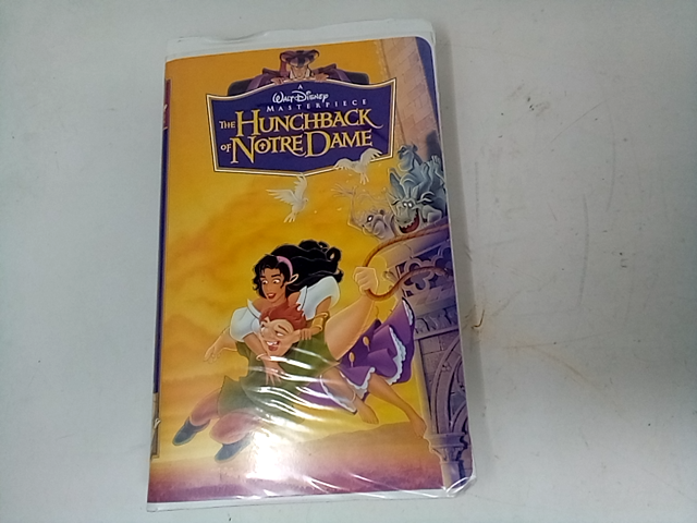 Hunchback of Notre Dame Gary Trousdale Director VHS