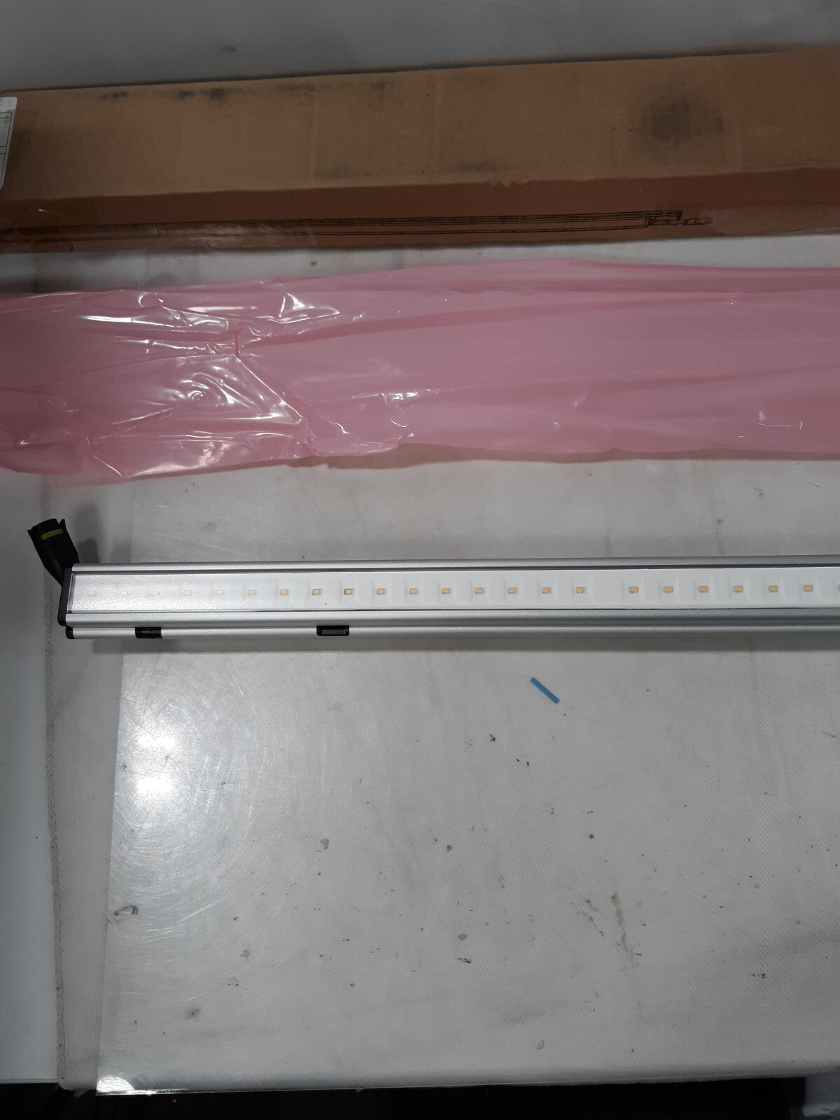 Ecosense L35-I-48-02-30-80-MULT-120 Trov LED Fixture 48" Long 120-277V 3k