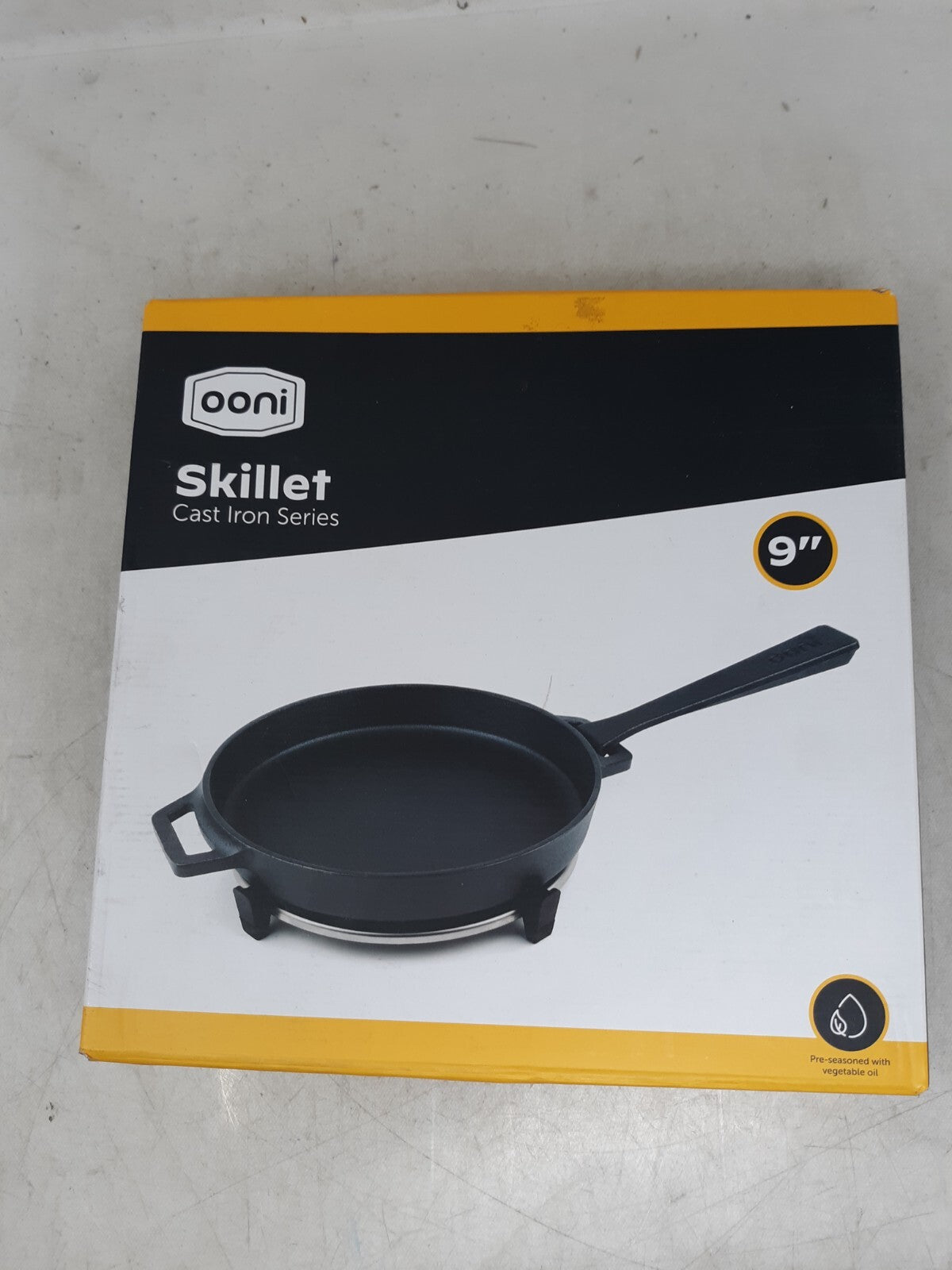 Ooni - Cast Iron Skillet - Black 9"