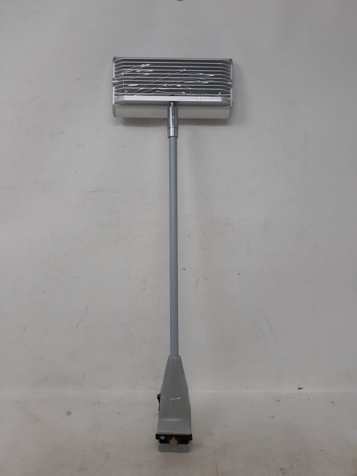 LED Display Light Without Power Cord
