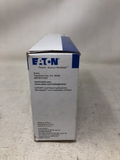 Eaton Standard Duplex Receptacle 270W, 15 A, 2-Pole, 5-15R, White 10 Counts