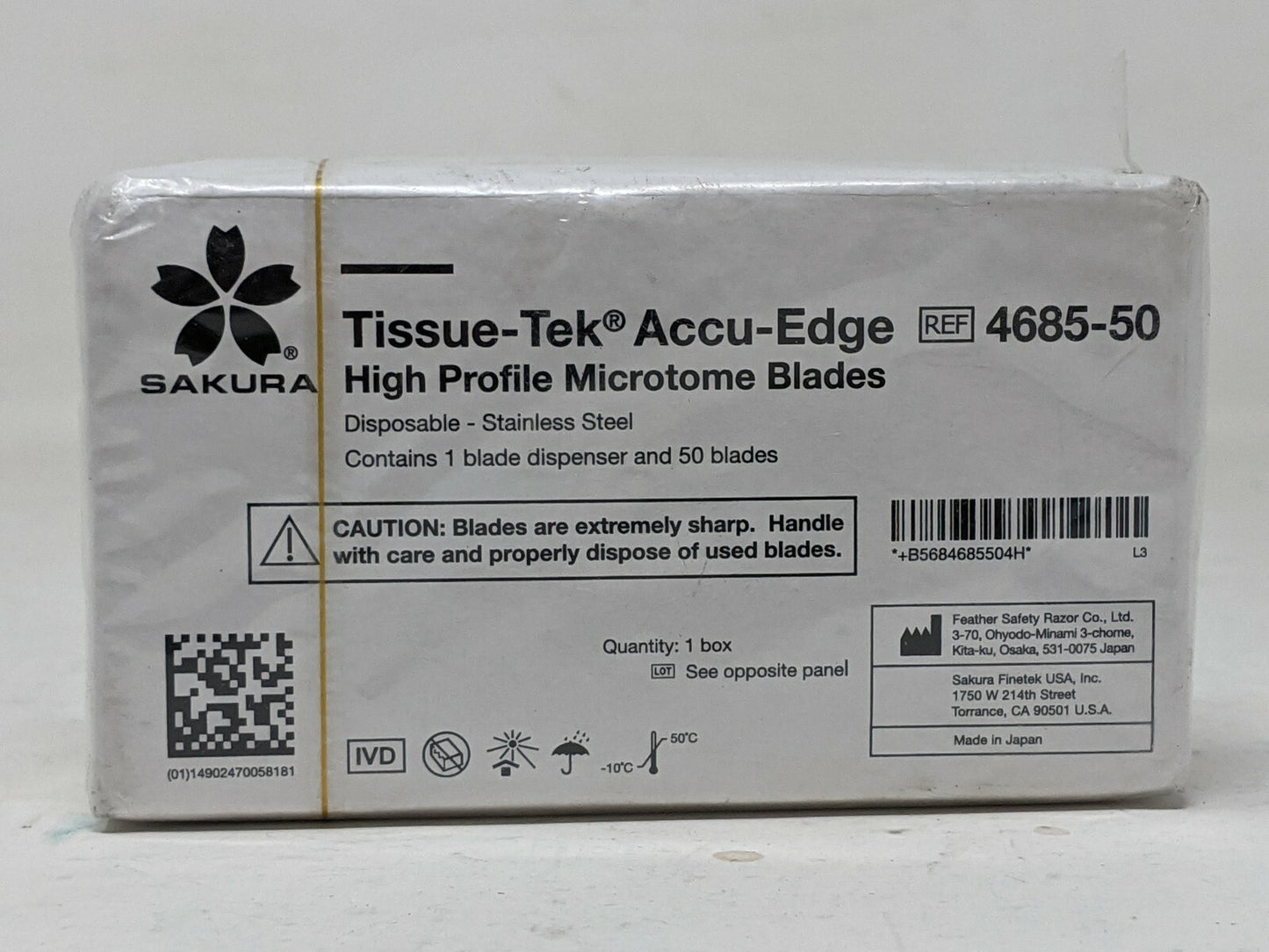Sakura Tissue-Tek Accu-Edge Paraform Disposable Microtome Blade; 50/cs 4685-50