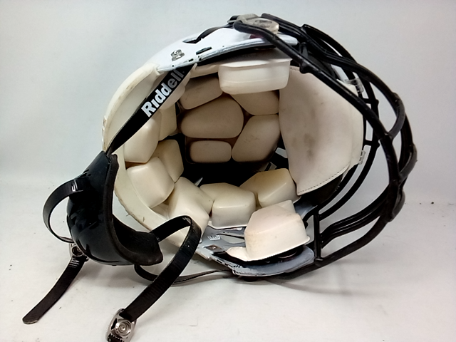 Riddell Medium Helmet Initial Season 2019 Recertified 2022 White/Black